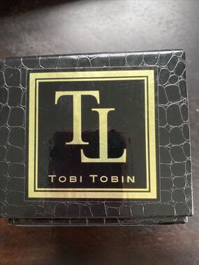 Tobi Tobin Salt Box Citrus Scented Candle 9.0oz/225g New With Box